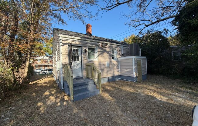 Great renovated 2 bedroom house in Richmond