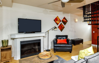 1 bed, 1 bath, 910 sqft, $2,795, Unit 1