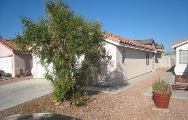 Classic single story home close to Nellis Air Force Base