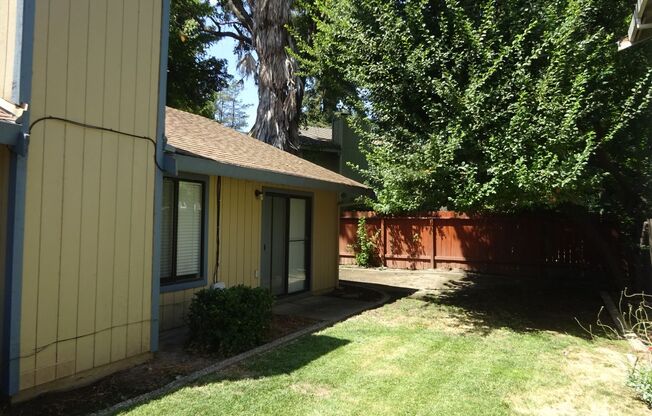 2 beds, 2 baths, $2,300