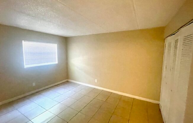 2 beds, 1 bath, 763 sqft, $1,095, Unit Unit 1