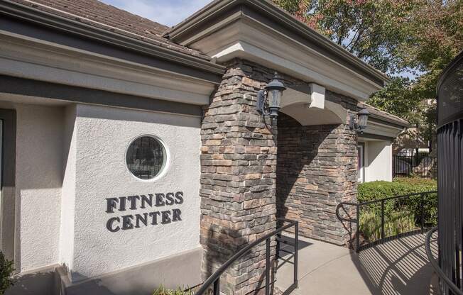 Stoneridge Fitness Center Entry Exterior