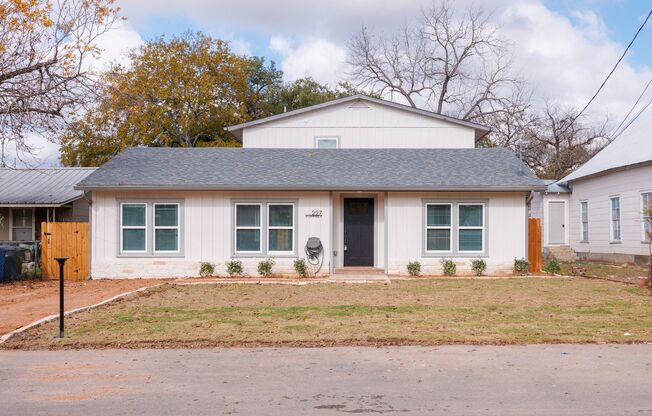 Spacious 3/4 bedroom home for rent in New Braunfels TX