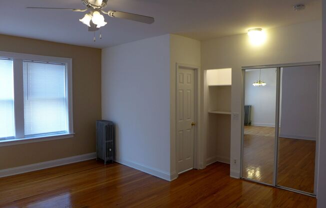 Studio, 1 bath, 475 sqft, $1,195, Unit 207