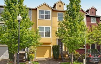 Update 3 Bedroom Home in Beaverton!