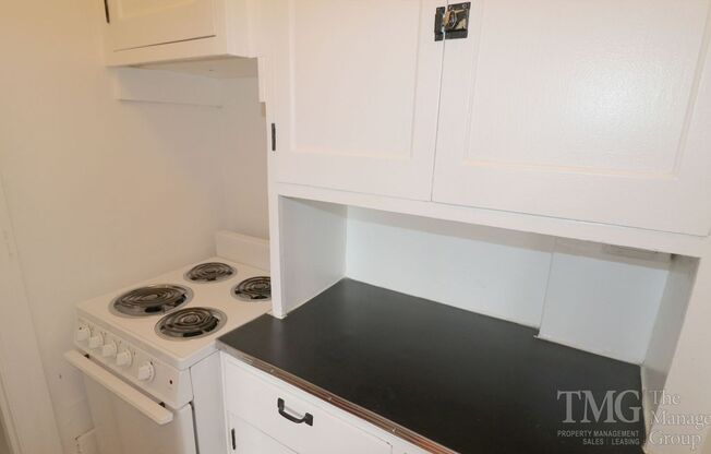 Studio, 1 bath, $995