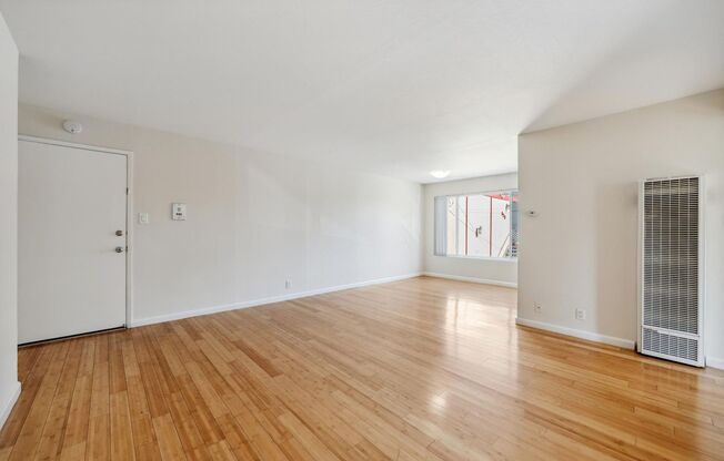 2p008 - Lake View East