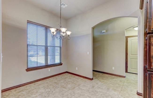 3 beds, 2 baths, $1,760