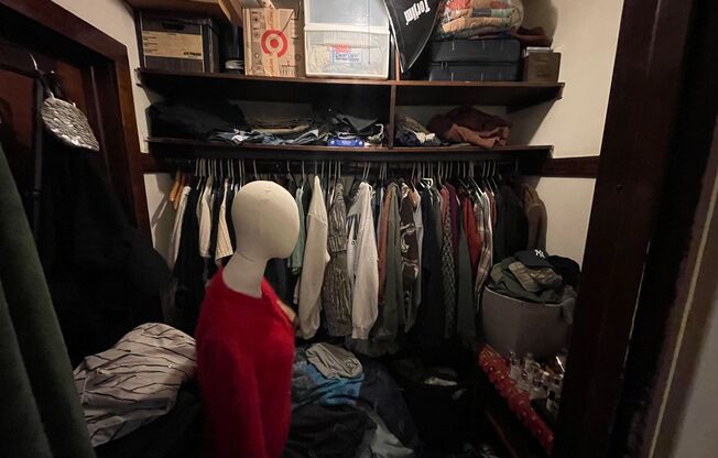 Studio, 1 bath, $875, Unit 105