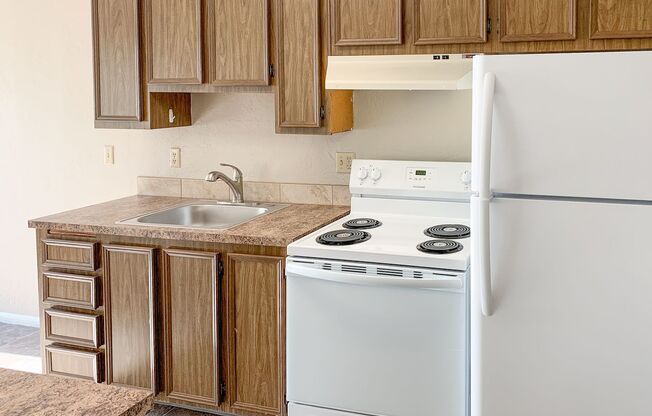 1 bed, 1 bath, 640 sqft, $1,050, Unit 41