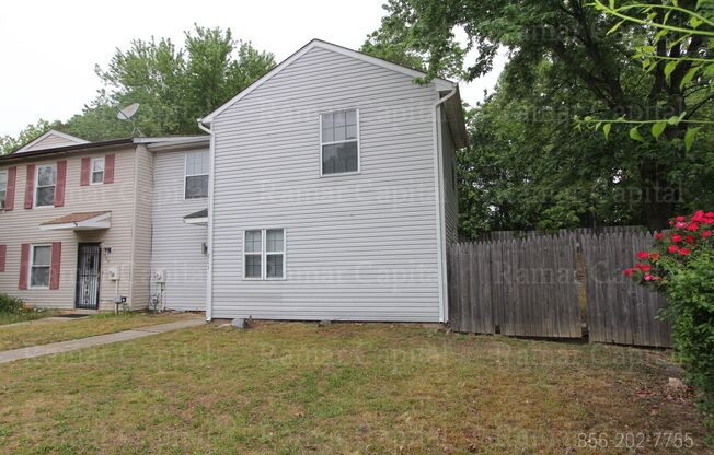 3 Bedroom 1 Bath corner townhouse in Sicklerville NJ - Brittany Wood Section