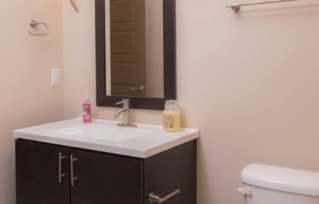 1 bed, 1 bath, 890 sqft, $1,399, Unit 881-405