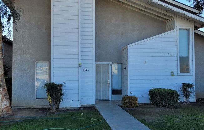 4613 Country Place Ln.