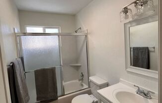 2 beds, 1 bath, 1,000 sqft, $2,250, Unit #2