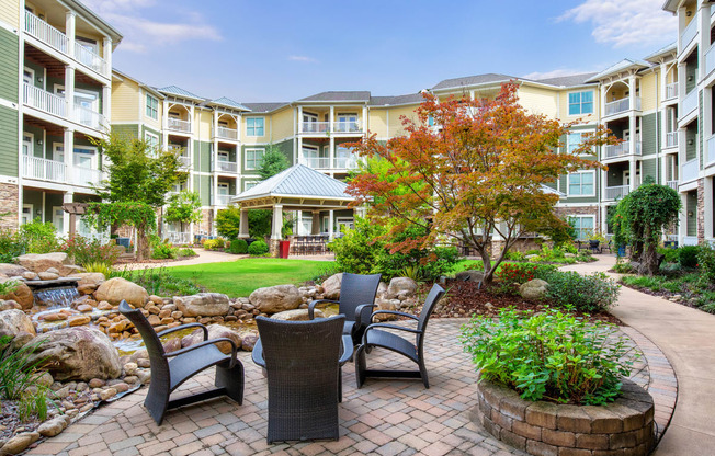 Parc at Grandview Apartments outdoor lounge area