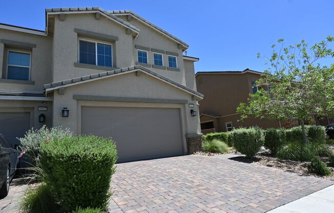Gorgeous 4 bedroom house - 6948 Fossil Rim - Tule Springs- Gated Community - NO PETS