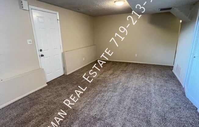 2 beds, 1 bath, 1,250 sqft, $1,295