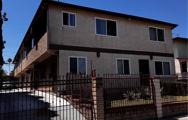 3225 PUEBLO AVE