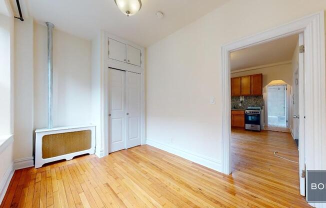 1 bed, 1 bath, $4,100, Unit 53