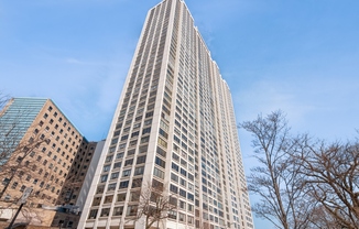 2800 North Lake Shore Drive