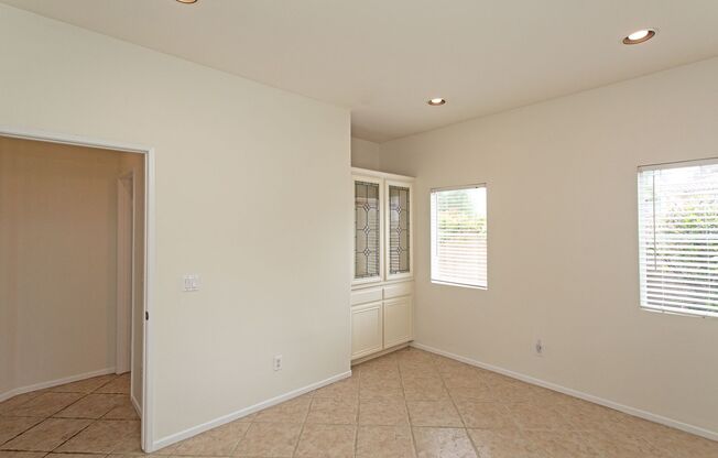Grand and Gorgeous 5BR Home in La Fuente Gated Community!