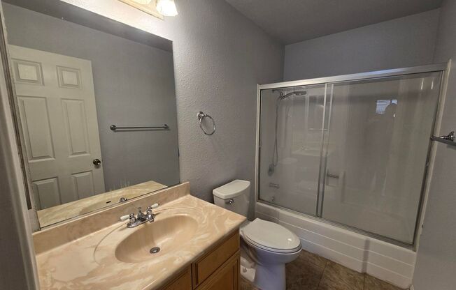 2 beds, 2 baths, $2,500, Unit #26