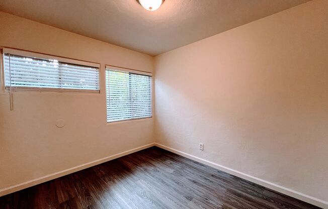 1 bed, 1 bath, $1,950, Unit 1942