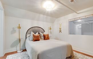 1 bed, 1.5 baths, 1,073 sqft, $1,569, Unit 107