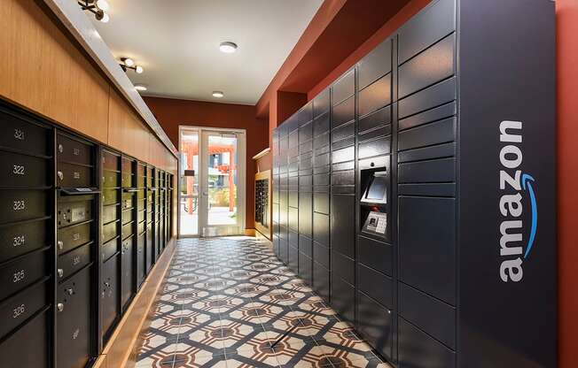 Amazon Locker at Aviara Flats, Phoenix