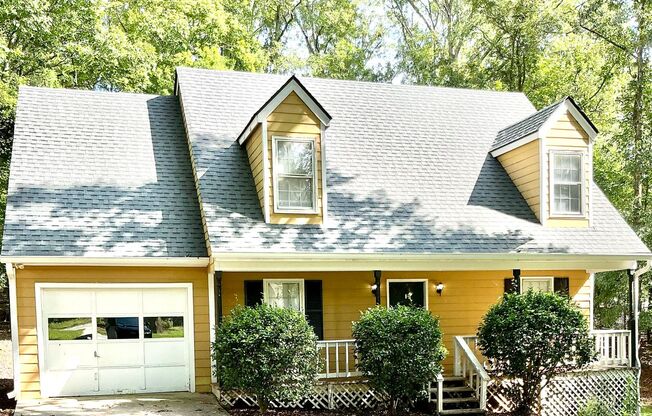 Westwood Hills! 3 BR 2 1/2 Bath home off Mitchell Bridge Rd.