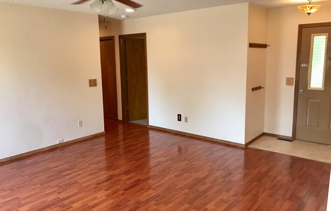 3 beds, 1 bath, $1,495