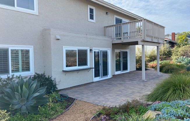 Updated 5 Bed, 3 Bath in Lomas Santa Fe Hills with Spectacular Views!!