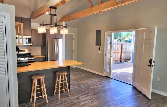 Nice Remodeled Home In Quaint Los Alamos