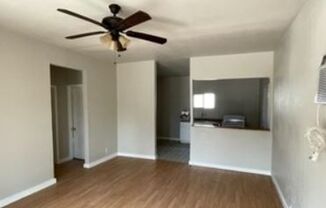 2 beds, 1 bath, $850, Unit #2