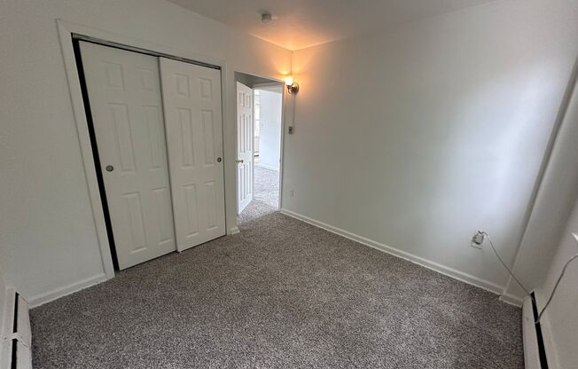 2 beds, 1 bath, $1,495