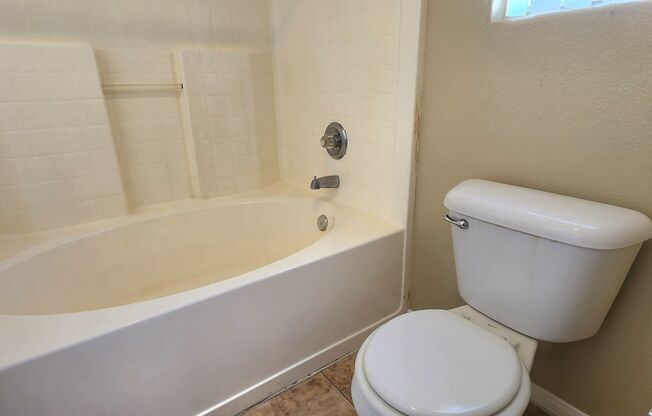 3 beds, 2.5 baths, $1,795