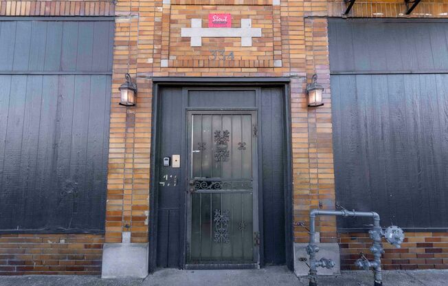 334 E. Oak Street