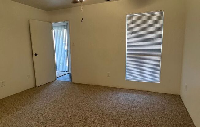 2 beds, 2 baths, 914 sqft, $1,095, Unit 22-908