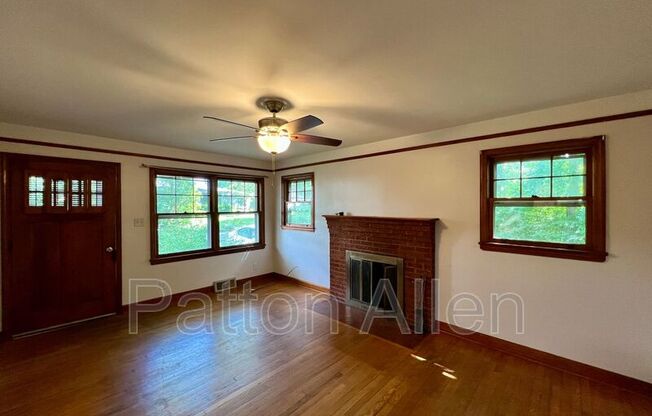 29 Evergreen Ave
