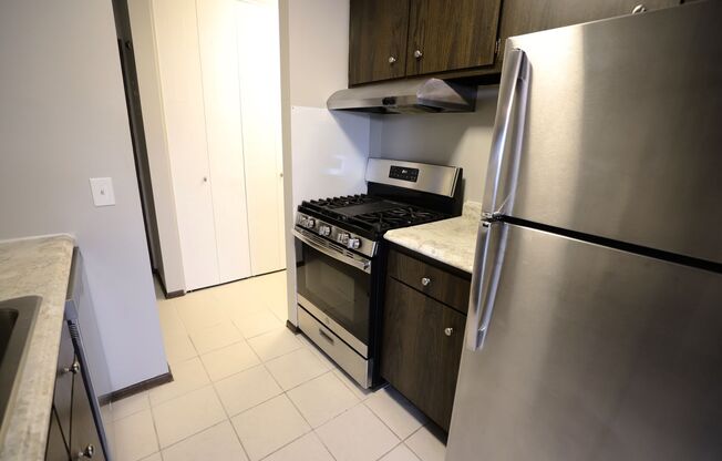 Cedarwood Condos - Cable, Internet & Underground Parking Included!