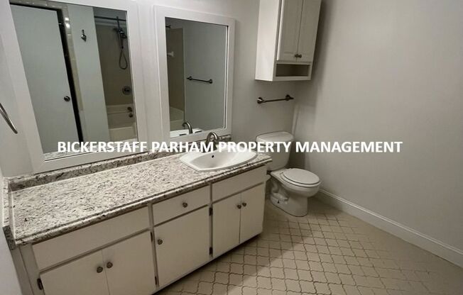 2 beds, 1.5 baths, $1,000, Unit #12