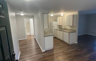 3 beds, 2 baths, 1,086 sqft, $1,650, Unit 4329