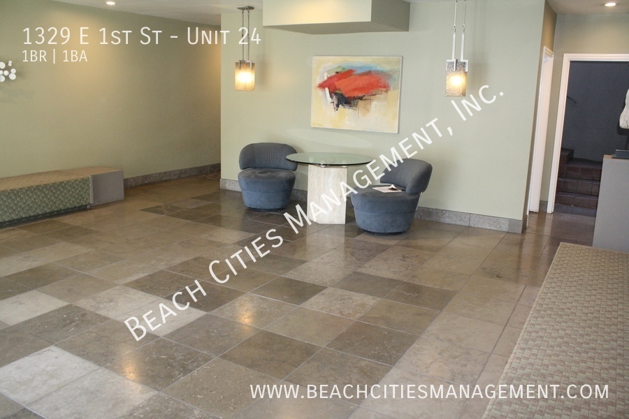 1329 E 1 ST