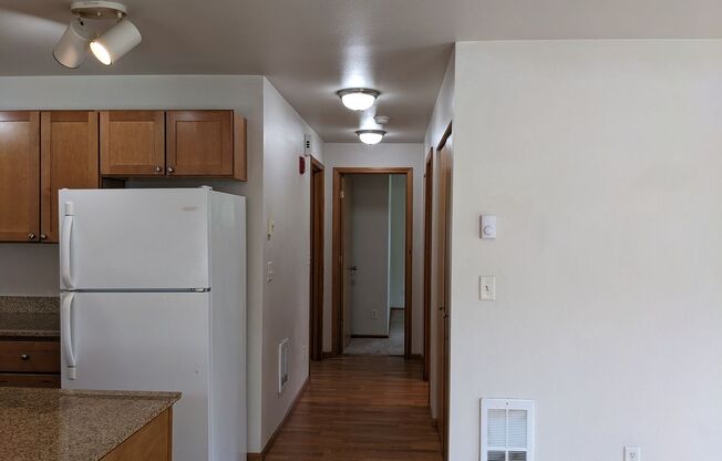 2 beds, 2 baths, 763 sqft, $1,750, Unit 611-208
