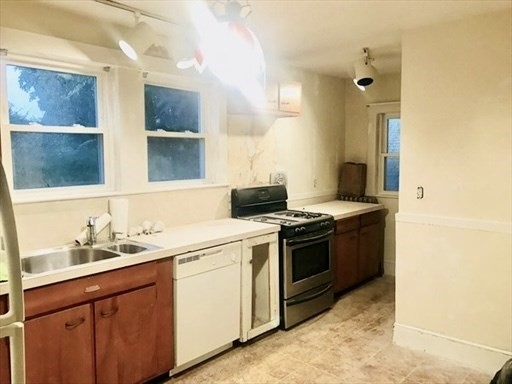 2 beds, 1 bath, 1,150 sqft, $2,600, Unit 1