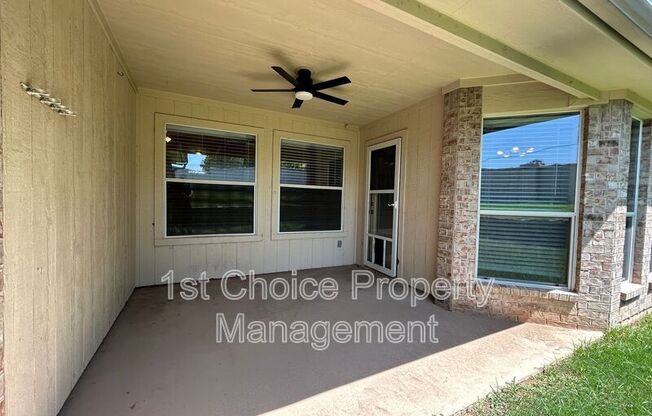 205 CARRIAGE DR