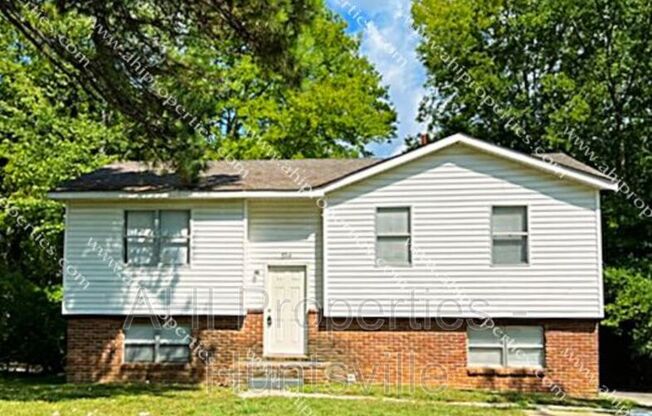 3214 UVALDE LN