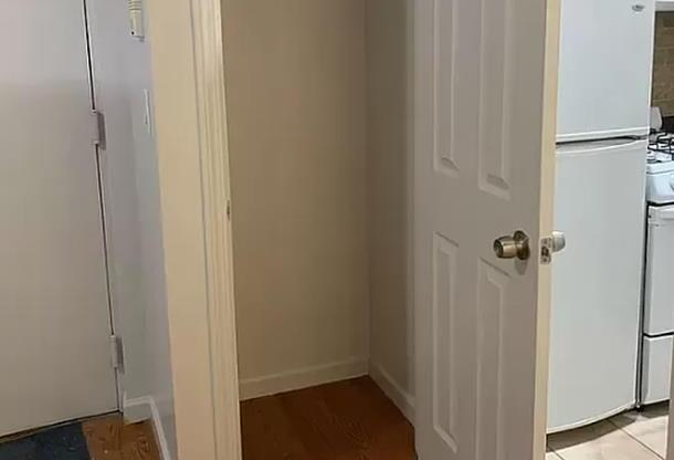 Studio, 1 bath, $2,400, Unit 1