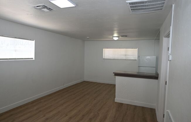 JUST REMODELED! one bedroom apartment - Downtown - 1610 Marlin Ave- NO PETS