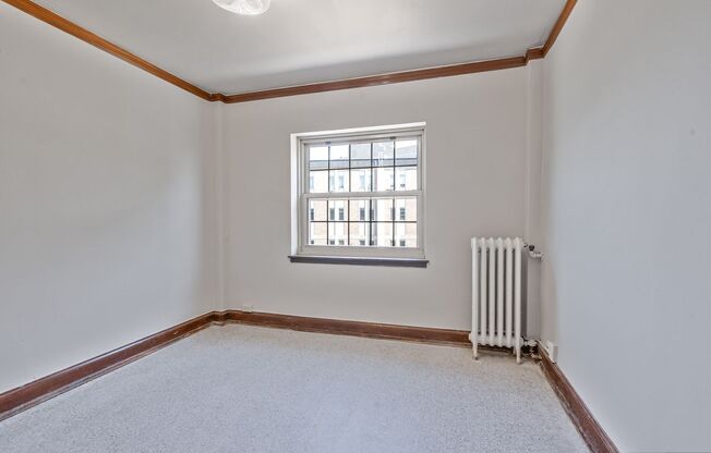 2 beds, 1 bath, 775 sqft, $1,199, Unit 201